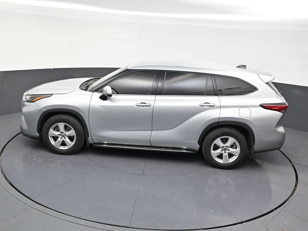 2022 Toyota Highlander LE