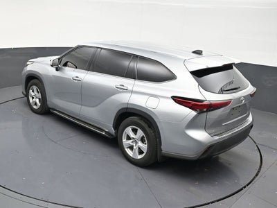 2022 Toyota Highlander LE