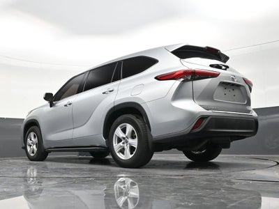 2022 Toyota Highlander LE