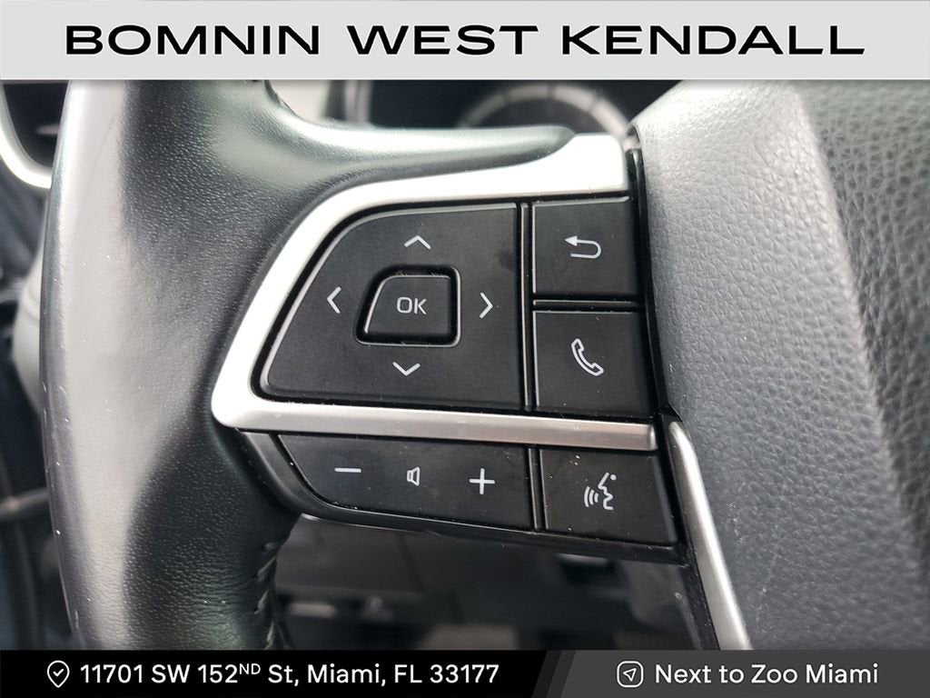 2022 Toyota Highlander LE