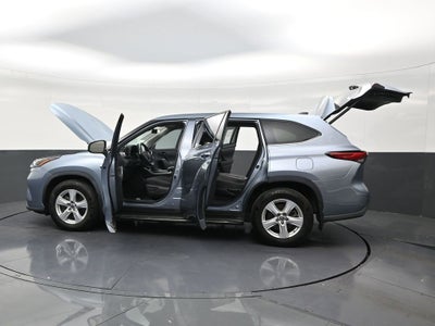2022 Toyota Highlander LE