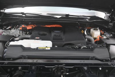 2025 Toyota Tundra Hybrid Platinum Hybrid CrewMax 5.5' Bed