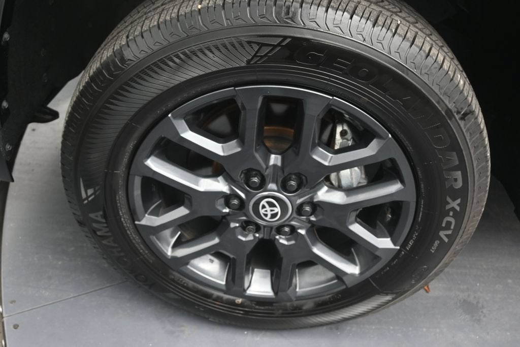 2025 Toyota Tundra Hybrid Platinum Hybrid CrewMax 5.5' Bed
