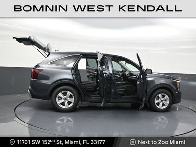 2024 Kia Sorento LX
