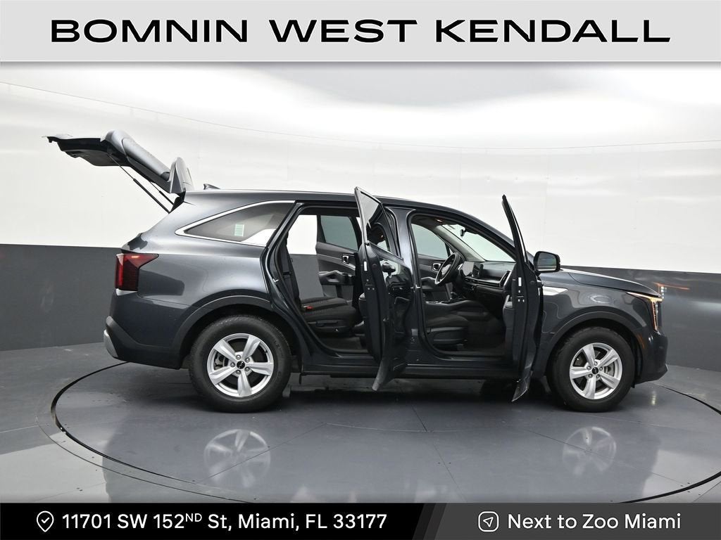 2024 Kia Sorento LX