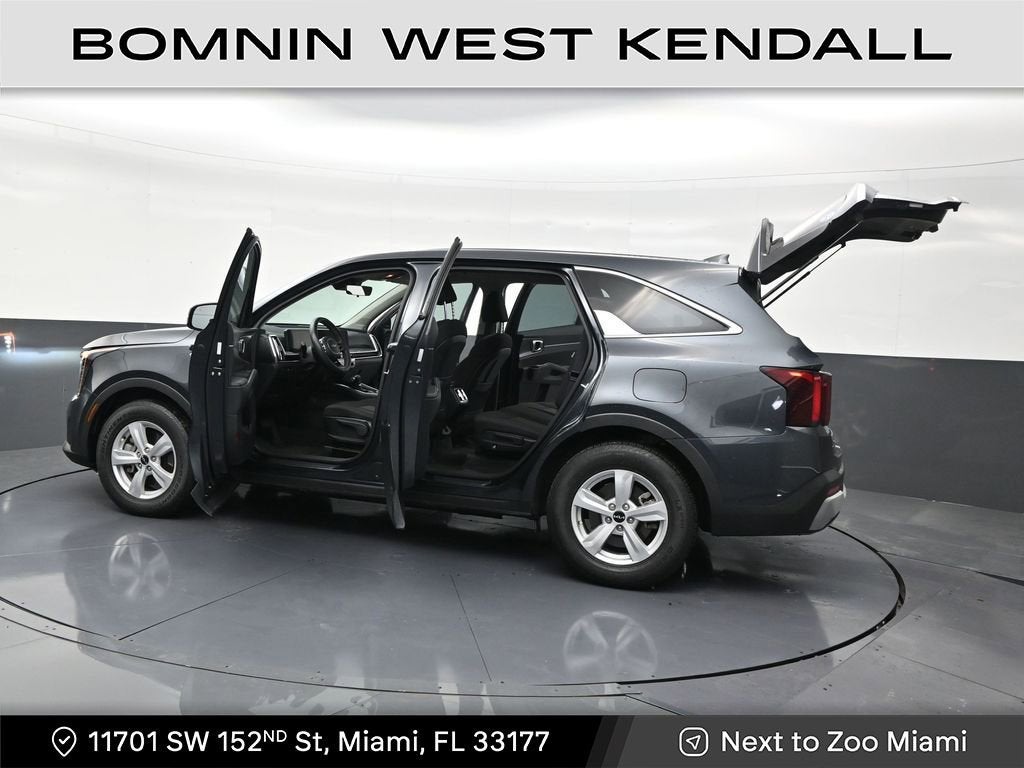 2024 Kia Sorento LX