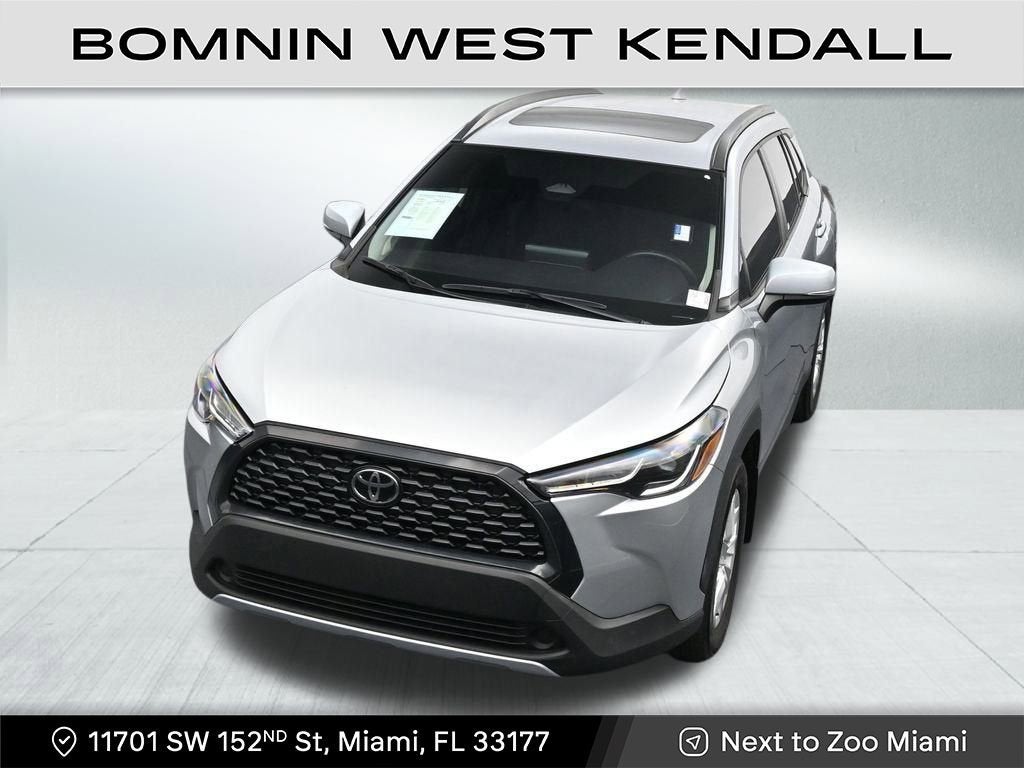 2024 Toyota Corolla Cross LE