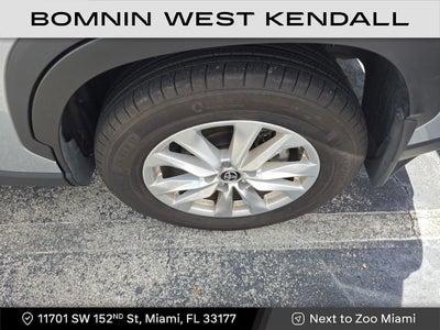 2024 Toyota Corolla Cross LE