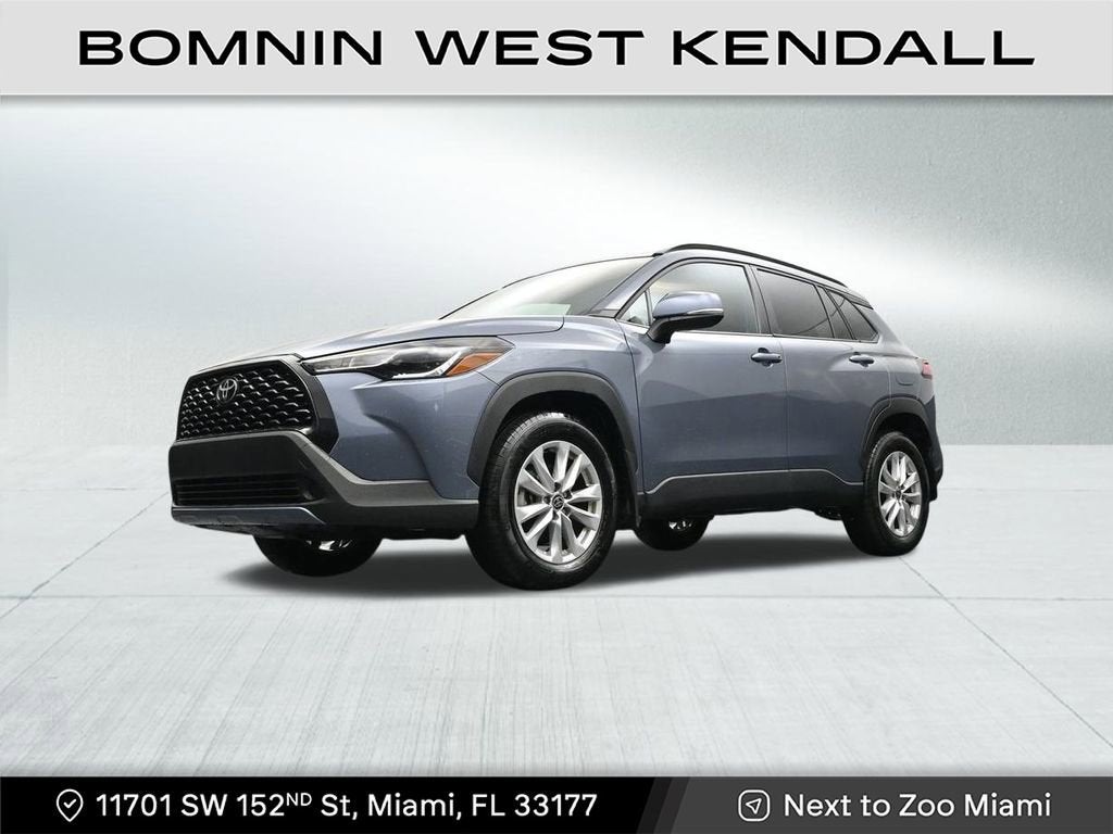 2024 Toyota Corolla Cross LE