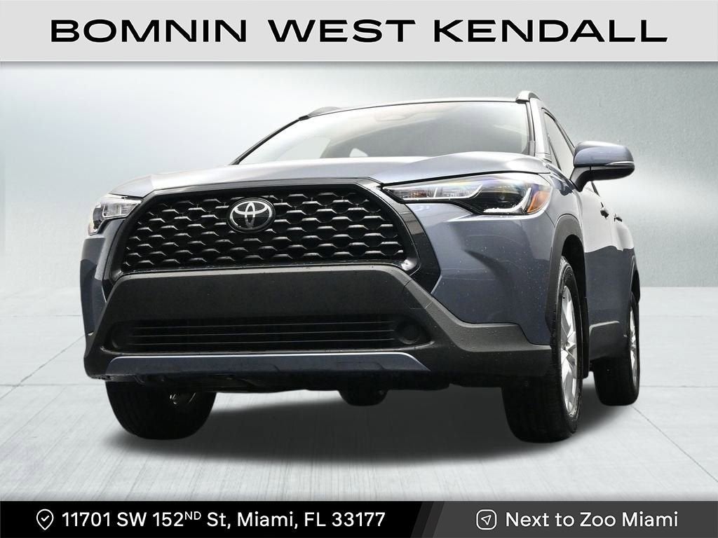 2024 Toyota Corolla Cross LE