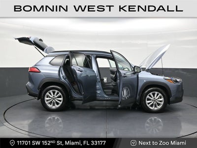 2024 Toyota Corolla Cross LE