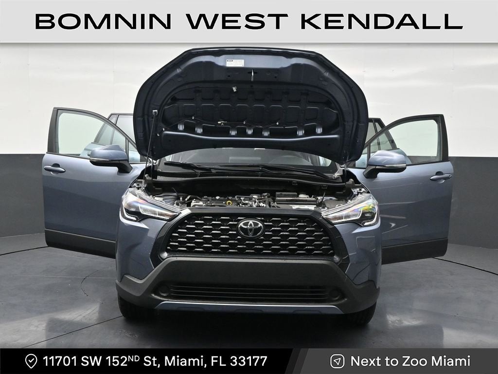 2024 Toyota Corolla Cross LE