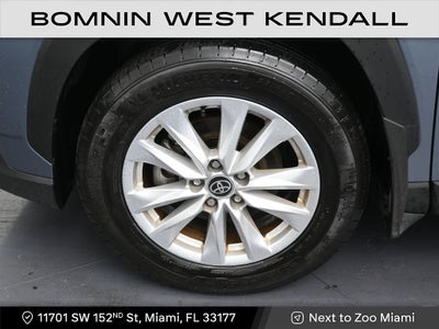 2024 Toyota Corolla Cross LE