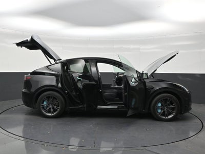 2024 Tesla Model Y LONG RANGE