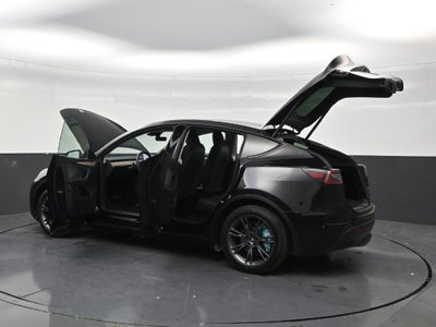 2024 Tesla Model Y LONG RANGE