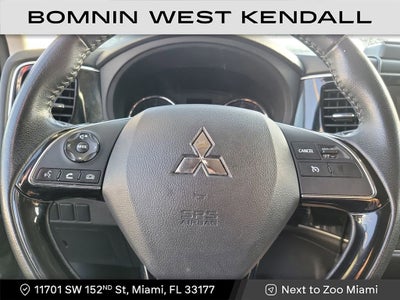 2020 Mitsubishi Outlander SE