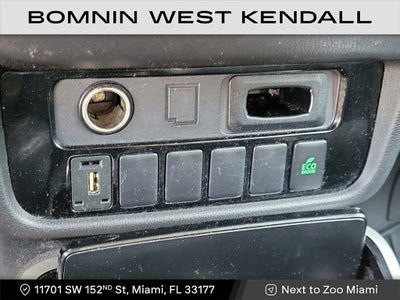 2020 Mitsubishi Outlander SE