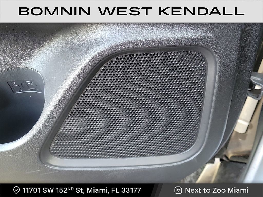 2020 Mitsubishi Outlander SE