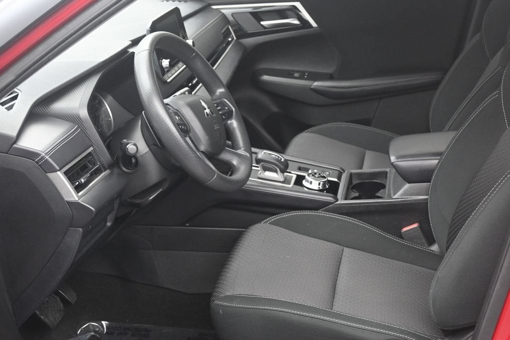 2023 Mitsubishi Outlander ES 2.5 2WD