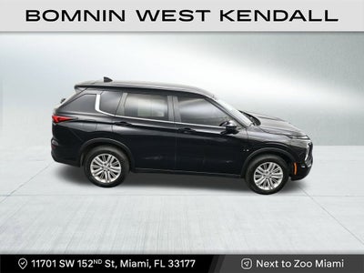 2024 Mitsubishi Outlander ES