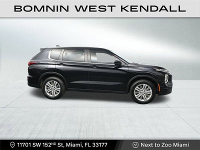 2024 Mitsubishi Outlander ES