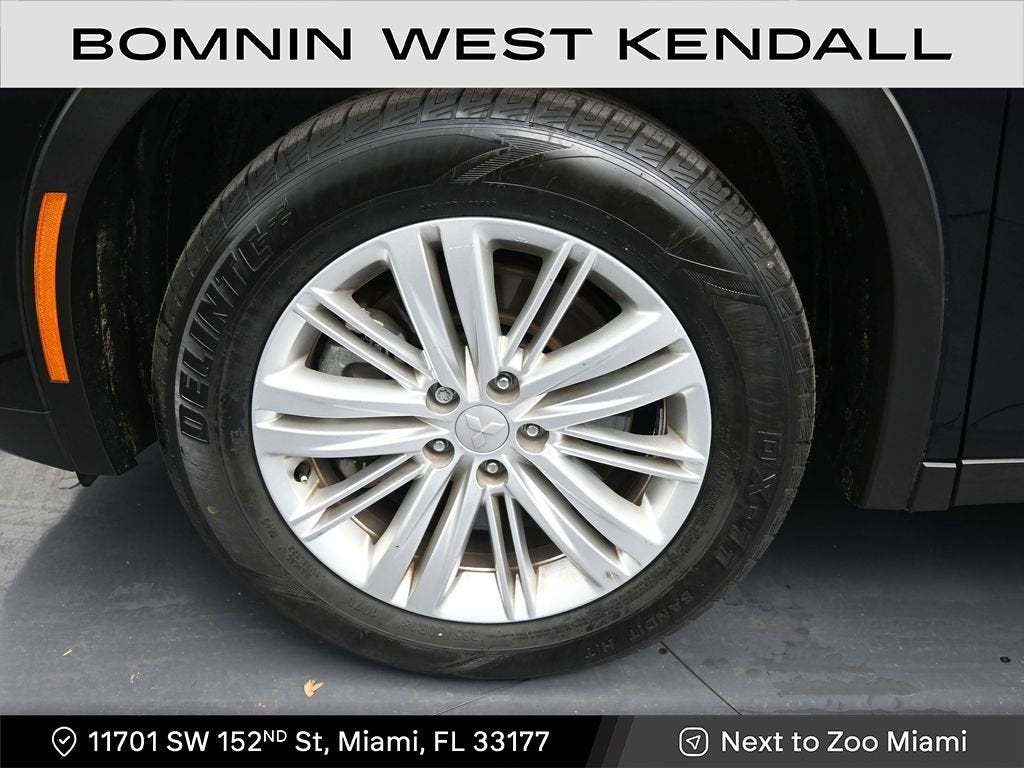 2024 Mitsubishi Outlander ES