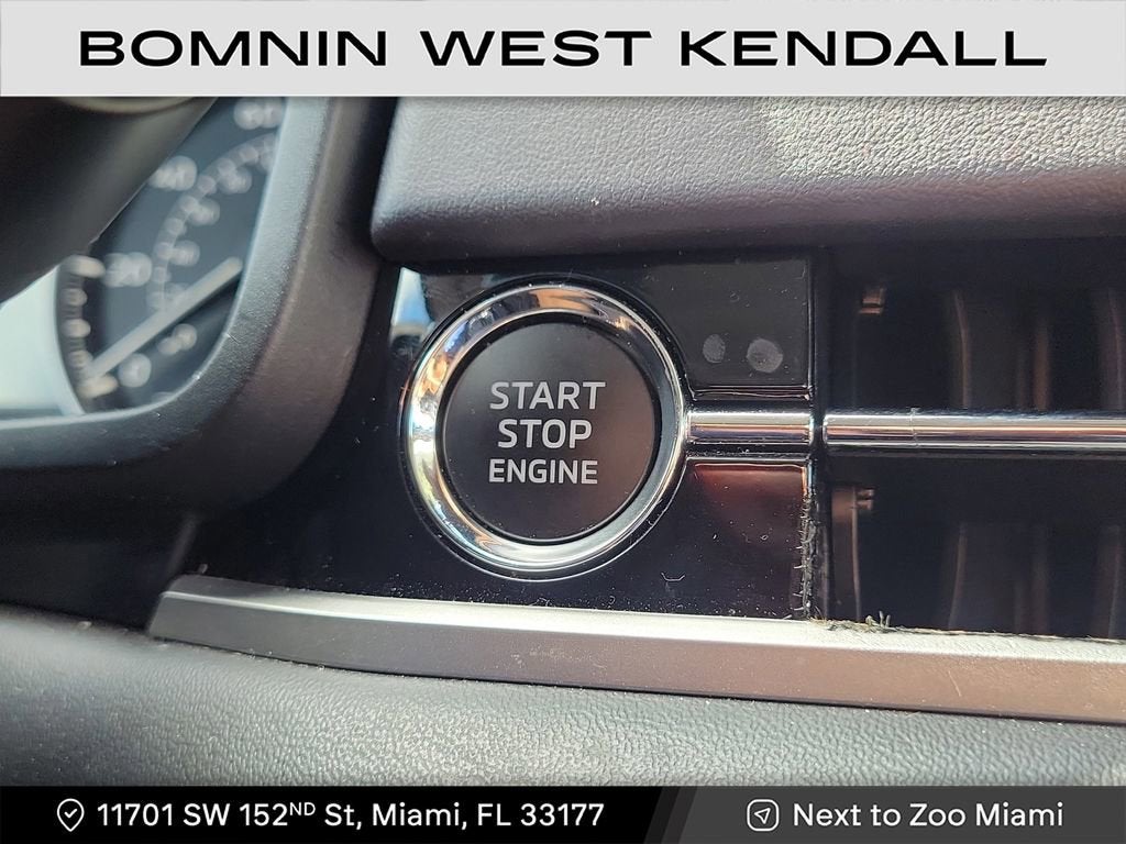 2024 Mitsubishi Outlander ES