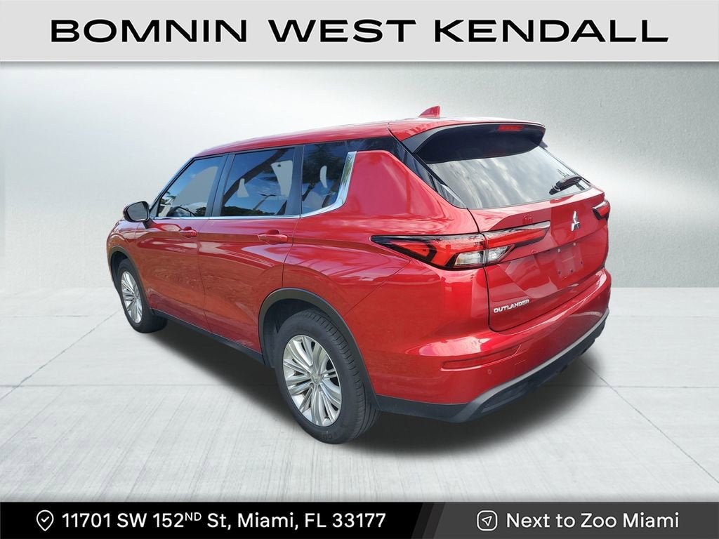 2024 Mitsubishi Outlander ES