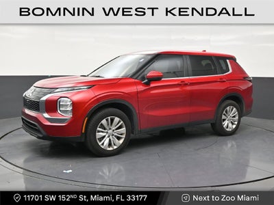 2025 Mitsubishi Outlander ES