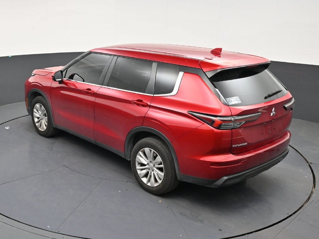 2025 Mitsubishi Outlander ES