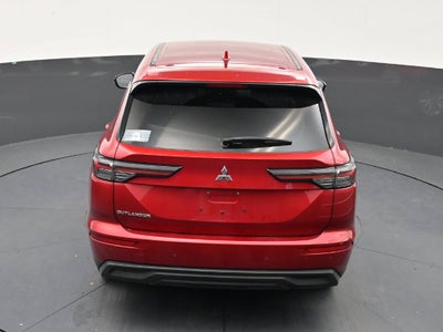 2025 Mitsubishi Outlander ES