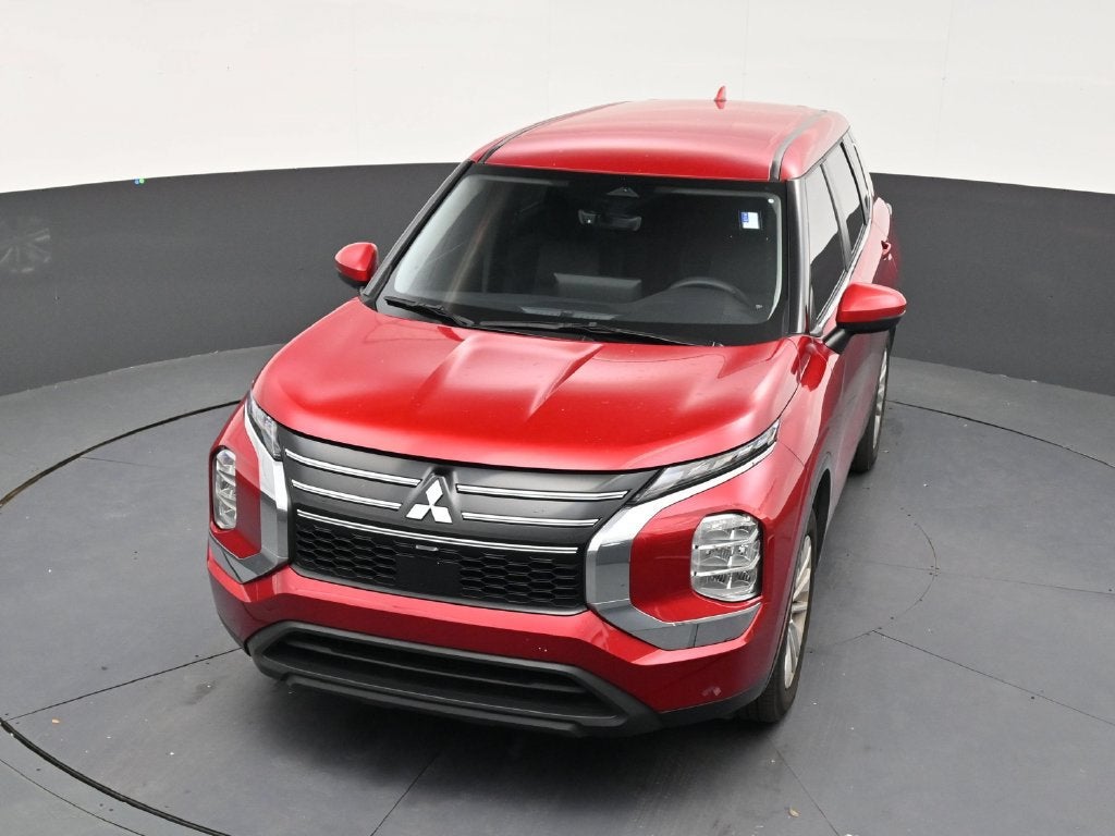 2025 Mitsubishi Outlander ES