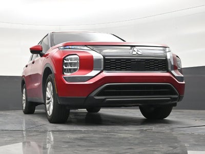 2025 Mitsubishi Outlander ES