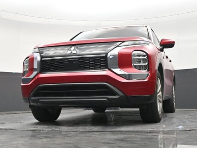 2025 Mitsubishi Outlander ES