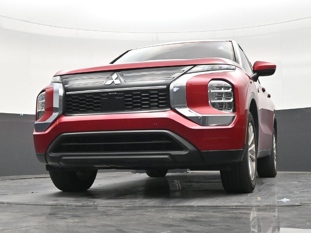 2025 Mitsubishi Outlander ES