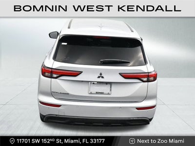 2022 Mitsubishi Outlander ES