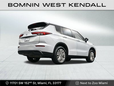 2022 Mitsubishi Outlander ES