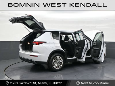 2022 Mitsubishi Outlander ES