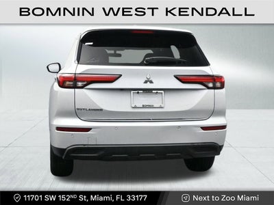2022 Mitsubishi Outlander ES