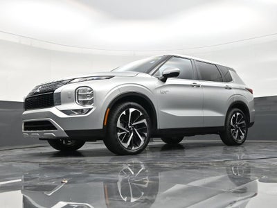 2025 Mitsubishi Outlander Plug-In Hybrid SE