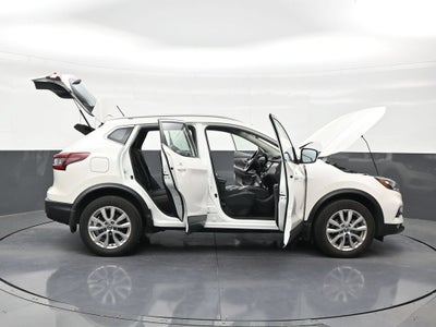 2021 Nissan Rogue Sport SV FWD Xtronic CVT