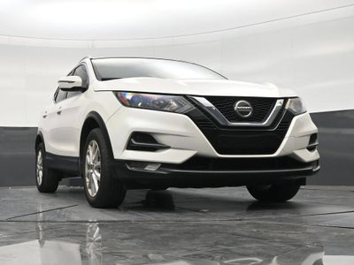 2022 Nissan Rogue Sport SV