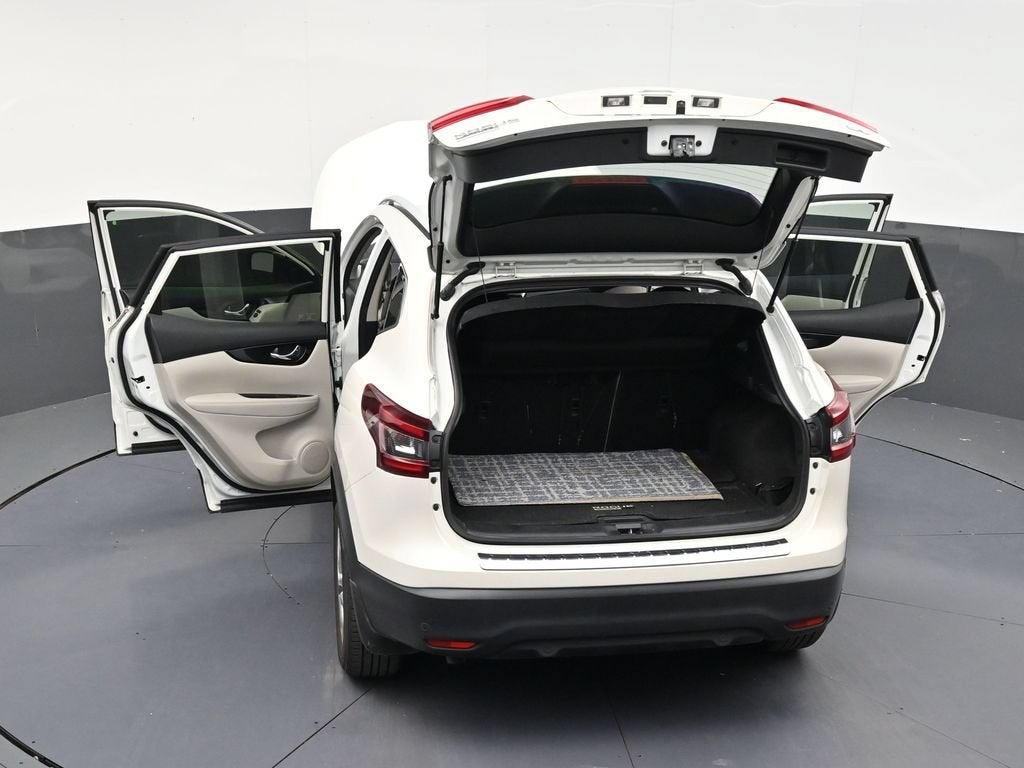 2022 Nissan Rogue Sport SV