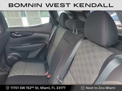 2022 Nissan Rogue Sport SV