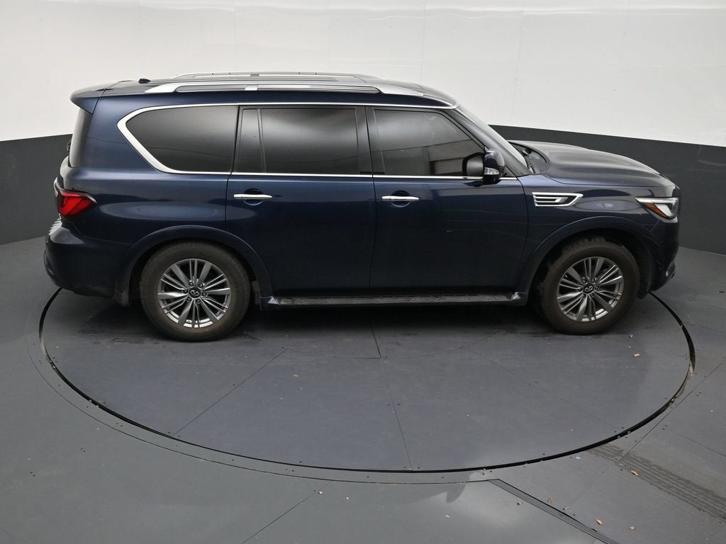 2022 INFINITI QX80 LUXE