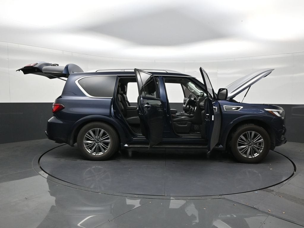 2022 INFINITI QX80 LUXE