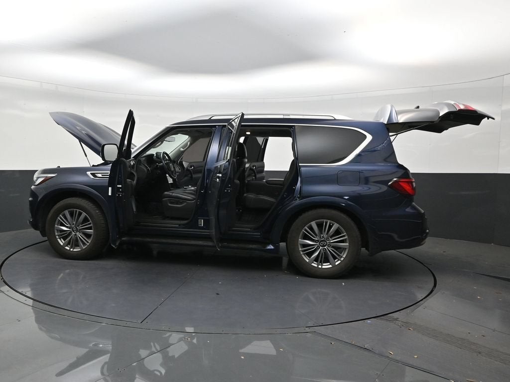 2022 INFINITI QX80 LUXE