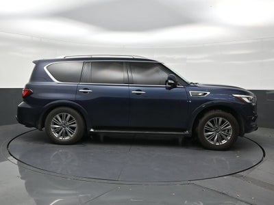 2022 INFINITI QX80 LUXE