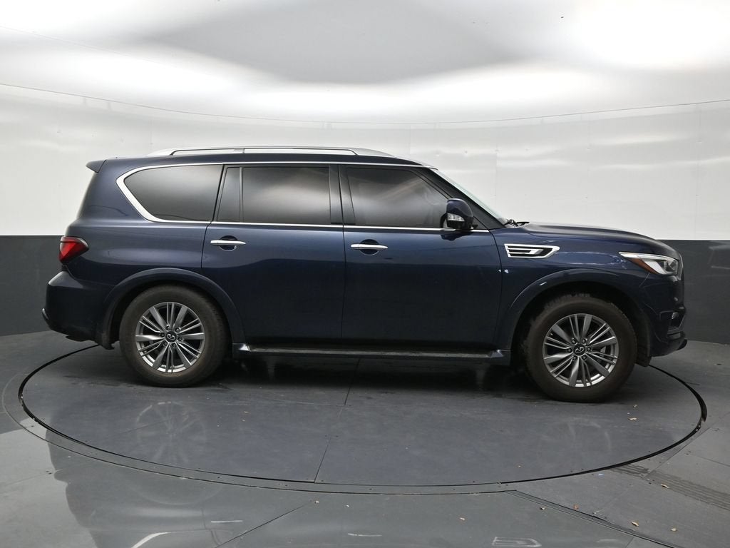 2022 INFINITI QX80 LUXE