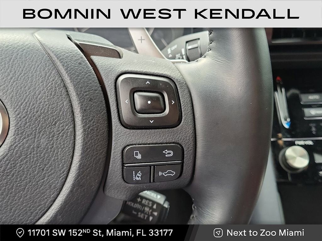 2025 Lexus IS IS 350 F SPORT Design